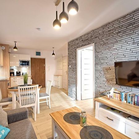 Apartament Oliwka Z Prywatnym Miejscem Postojowym Колобжег Екстер'єр фото