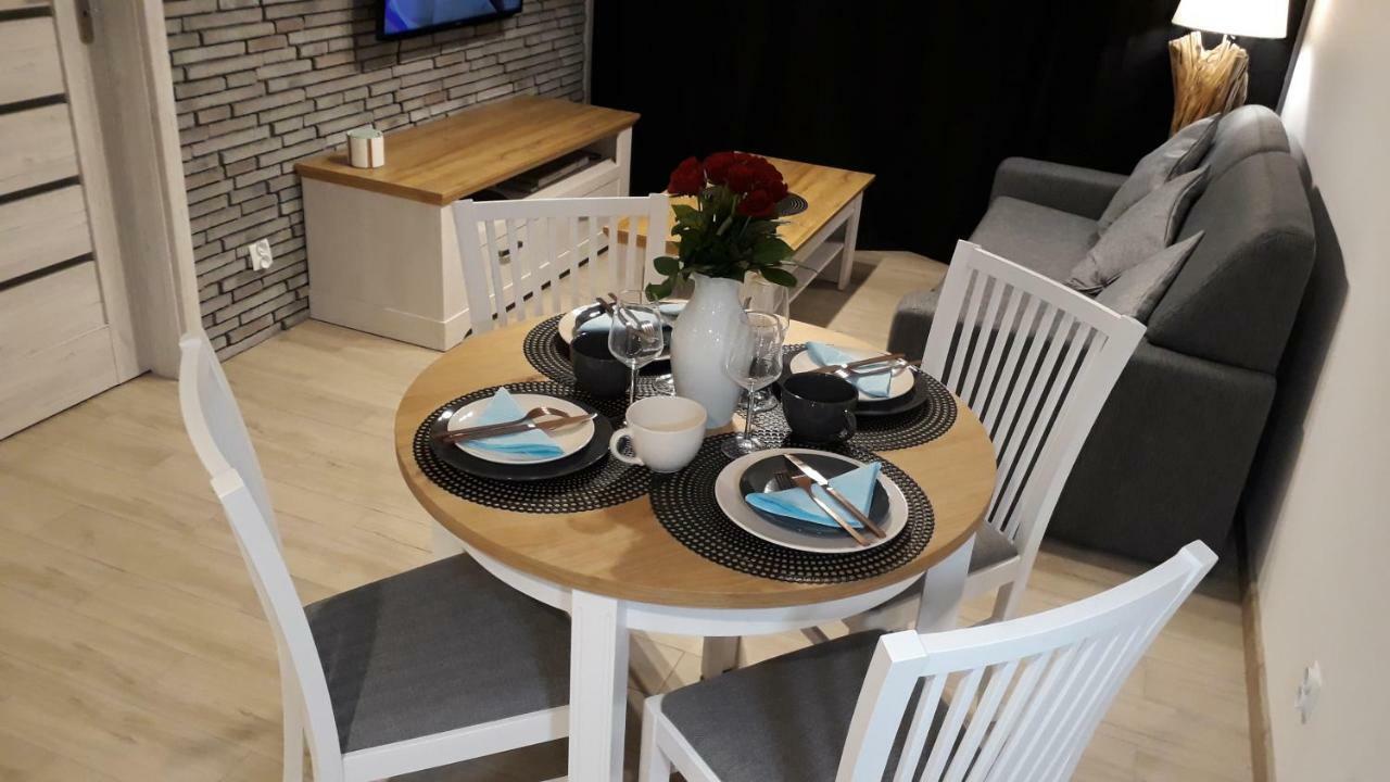Apartament Oliwka Z Prywatnym Miejscem Postojowym Колобжег Екстер'єр фото