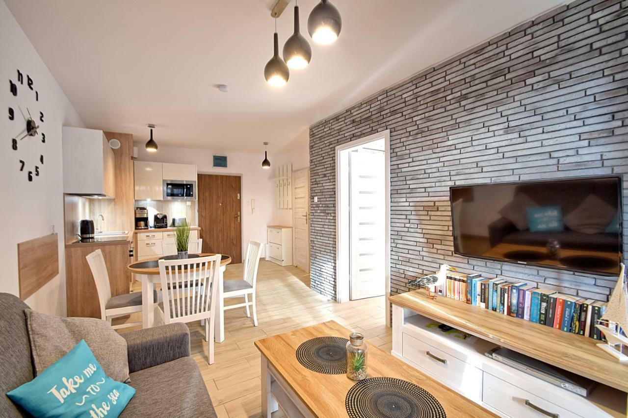 Apartament Oliwka Z Prywatnym Miejscem Postojowym Колобжег Екстер'єр фото