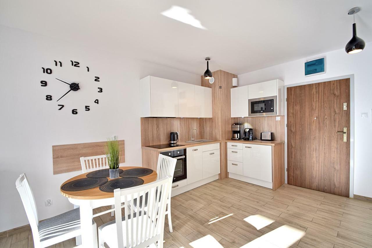 Apartament Oliwka Z Prywatnym Miejscem Postojowym Колобжег Екстер'єр фото